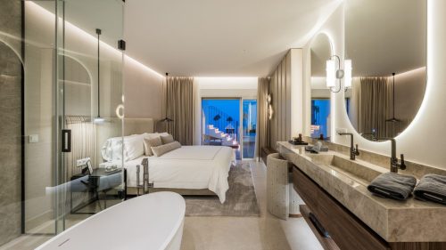 Bahia del Velerin 1-6 - 54 Master bedroom night